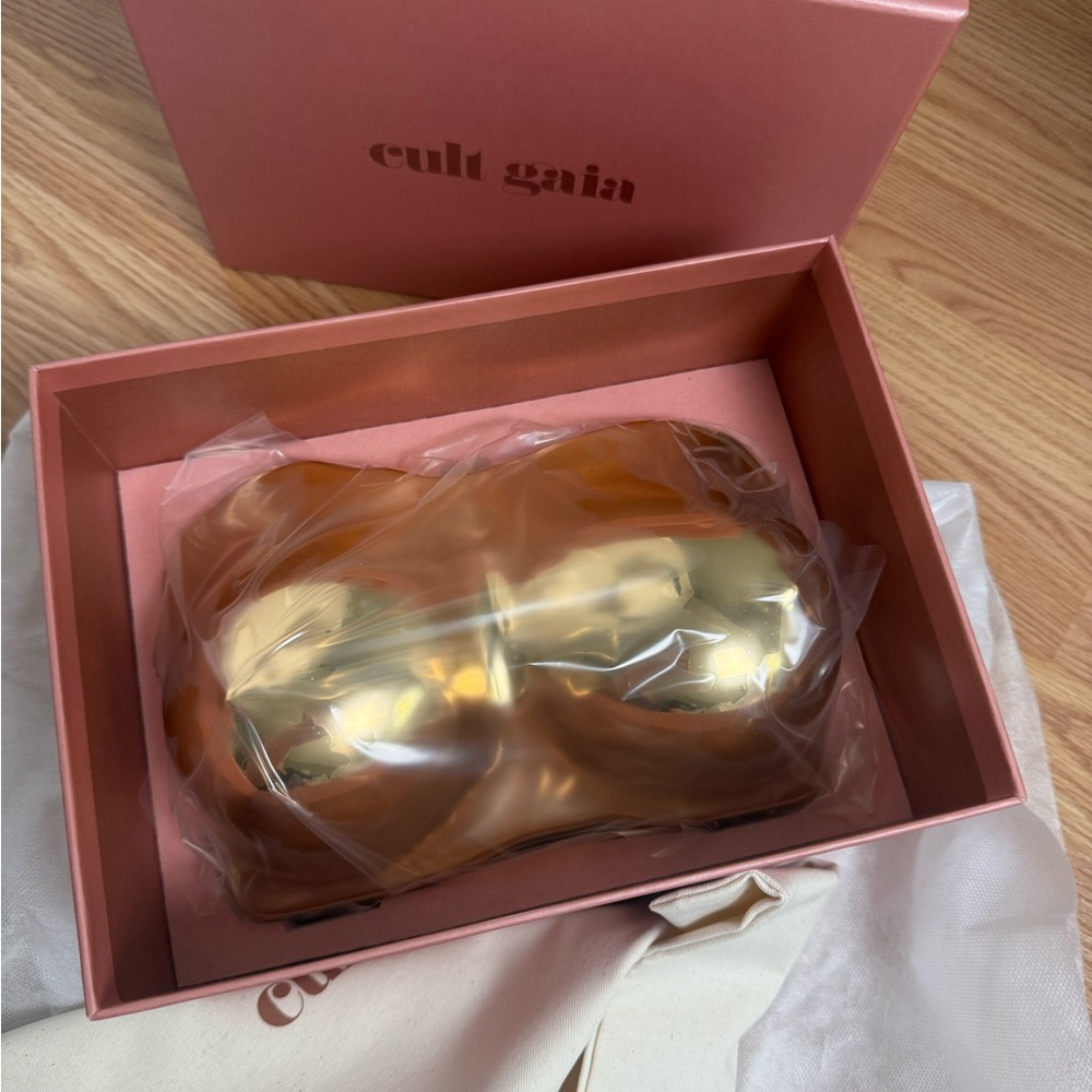 Cult Gaia NEW Reina Clutch in Brushed Brass - Picture 11 of 12